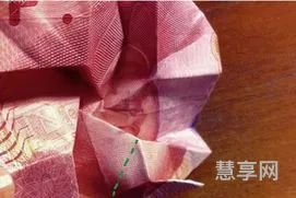 用钱折玫瑰花步骤图(100元钱折玫瑰花简单方法解析)
