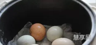 蒸鸡蛋需要多长时间(带壳鸡蛋蒸10分钟能熟吗)