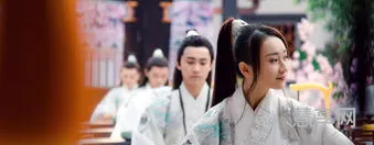 梁山伯和祝英台(梁祝的故事简介概括)