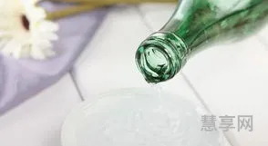 如何用白醋洗脸(白醋怎么洗脸才美白祛斑)