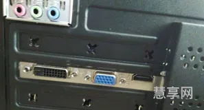 一台主机两个显示器(电脑一拖二显示器怎么接线)