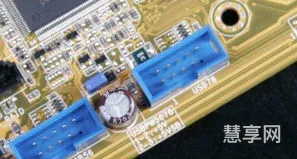 电脑怎么接地线(电脑有静电是什么原因引起的)