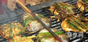 西双版纳美食(西双版纳旅游攻略自由行路线推荐)