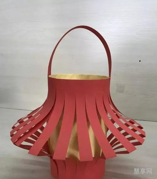 幼儿园最简单手工灯笼(少儿手工制作灯笼视频)