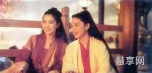巾帼不让须眉下一句是(女子也有凌云志,巾帼何曾输须眉)