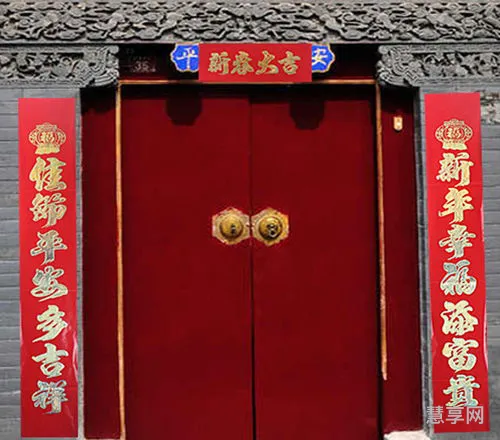 贴对联时间有何讲究(贴对联的风俗与讲究)