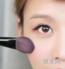 初学者学化妆(零基础学化妆怎么入手)