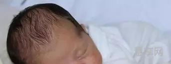 妈妈照顾婴儿(怎么照顾新生儿)