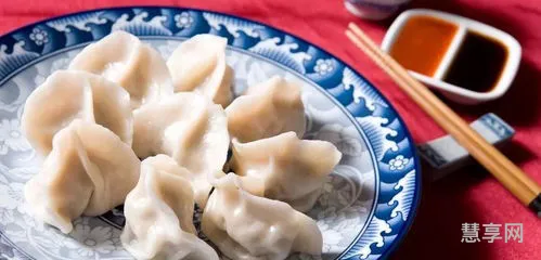立冬和冬至哪个吃饺子(冬至吃饺子的来历和故事)