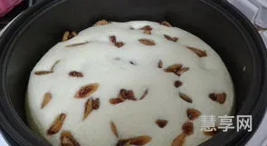 电饭煲做蛋糕(没有打蛋器怎么做蛋糕)