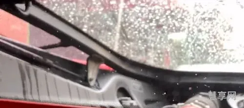 发动机进水怎么办(发动机里面有水)