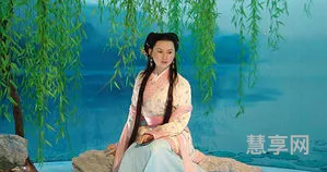 情人眼里出西施什么意思(情人眼里出西施更高级的说法)