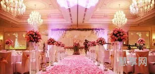 婚礼歌曲推荐(适合婚礼唱的歌送新人)
