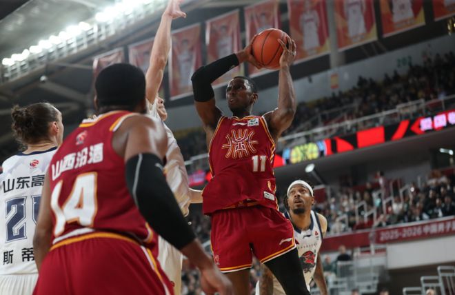 山东新援斯蒂尔首秀难救主 山西力克对手终结两