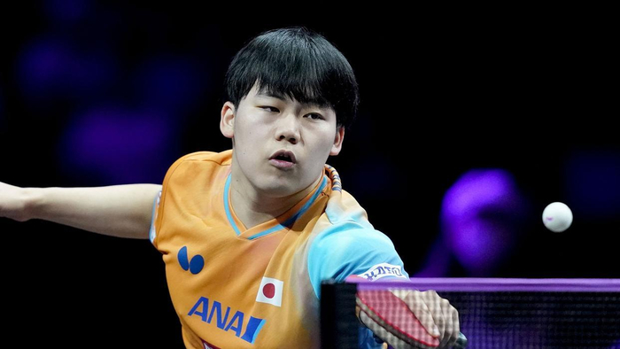 张本智和逆转邱党终结直板两连败 松岛辉空力克