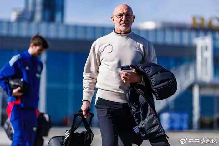 西班牙友谊赛3-0横扫塞尔维亚 露出世界杯阵容深