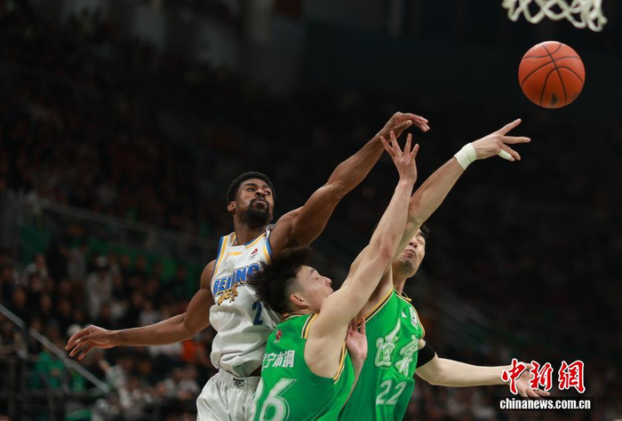 辽宁本钢主场不敌北京北汽 周琦关键表现引关注