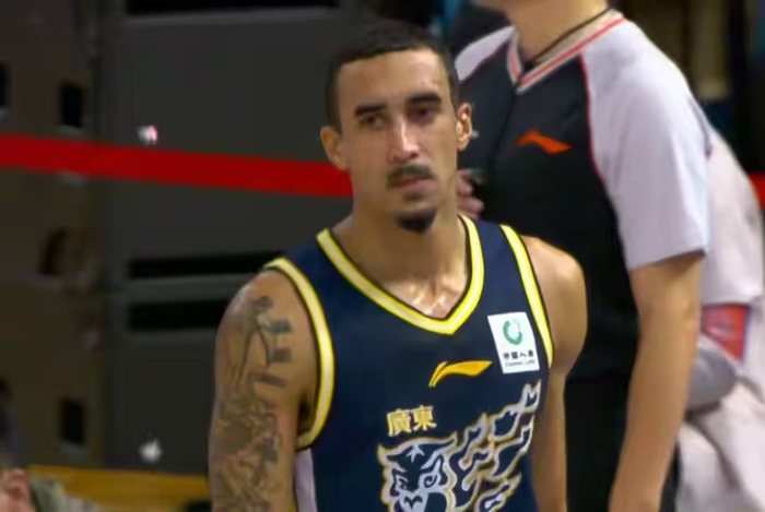 广东男篮大胜吉林杜润旺爆发助队两连胜