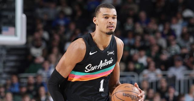 马刺团队协作成赛季最大进步关键