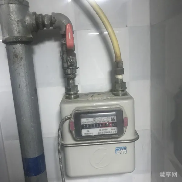 天然气减压阀在哪里(燃气灶能打火但不通气怎么办)