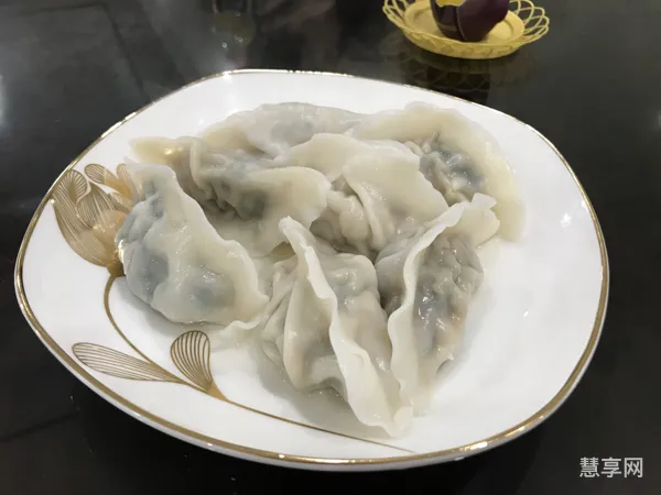 包好的饺子放冰箱冷藏还是冷冻(饺子馅能放冰箱冷冻吗)