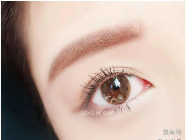 美瞳怎么选显得眼睛大(美瞳哪个直径显眼睛大)