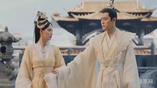千古玦尘芜浣为什么是天后(千古玦尘芜浣喜欢古君还是暮光)